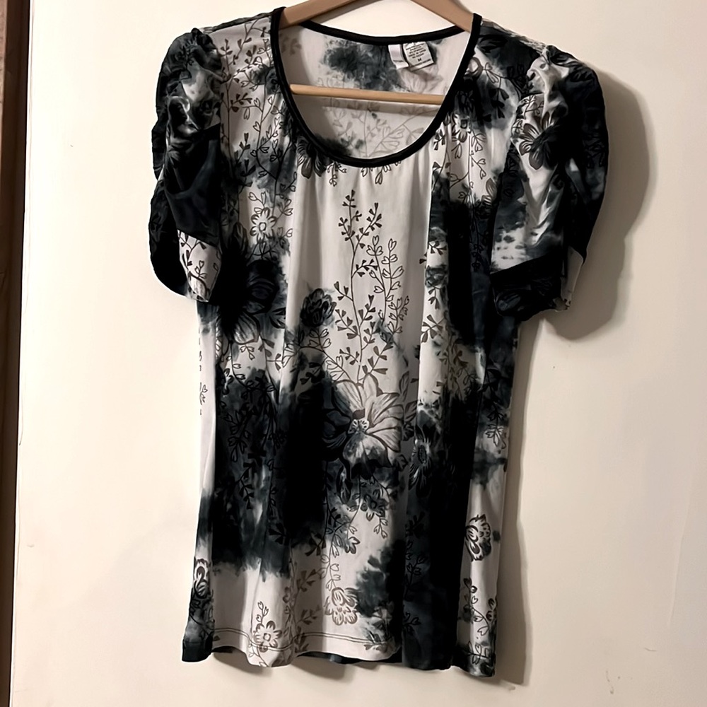 Flowered tie dye too